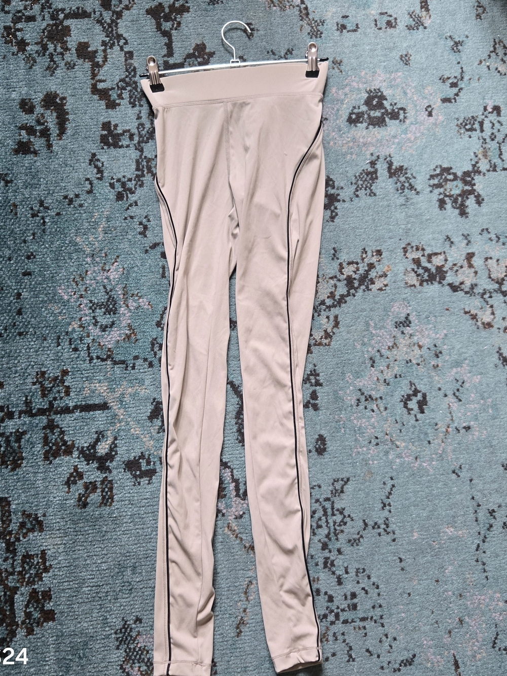 Noize Stone/Taupe Performance Leggings